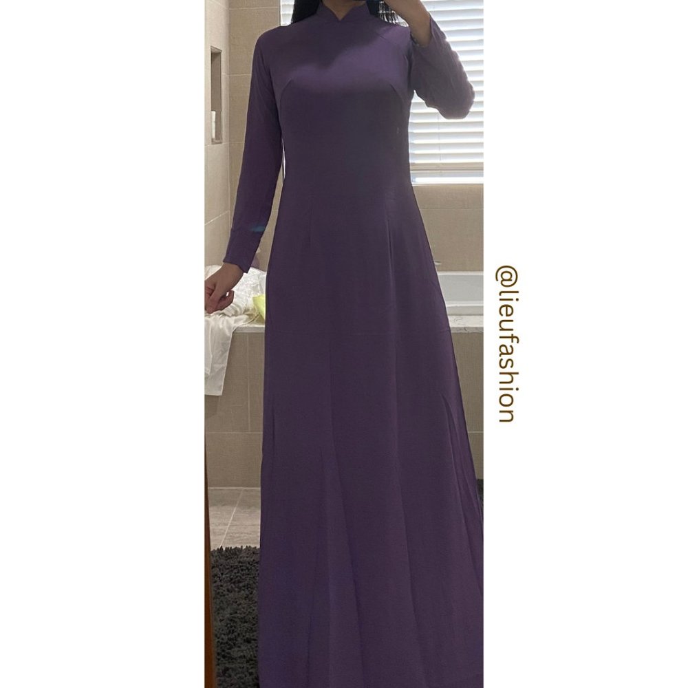 🧧 Vietnamese Traditional Dress (Áo Dài)